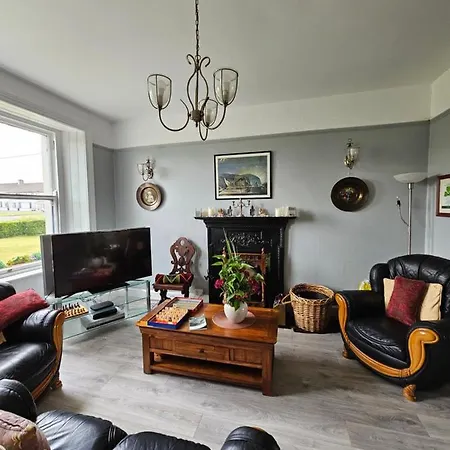 The Old Cable Historic House & Seafood Restaurant 3* Waterville