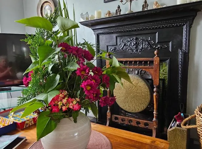 The Old Cable Historic House & Seafood Restaurant