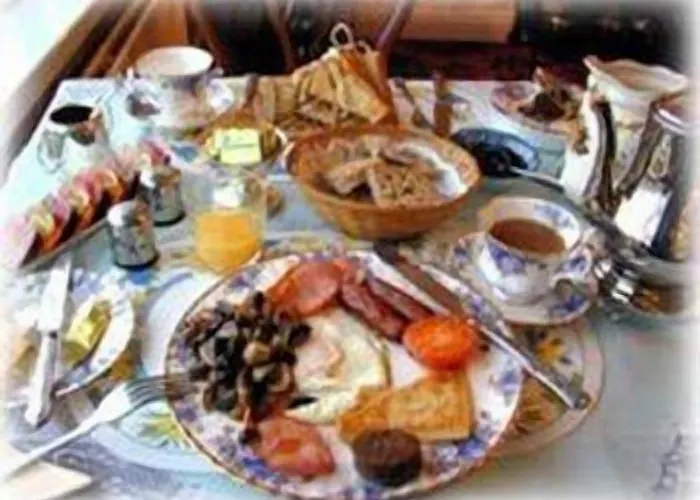 The Old Cable Historic House & Seafood Restaurant 3*