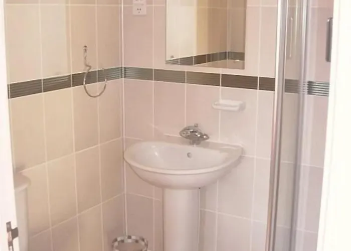 Pensión The Old Cable Historic House & Seafood Restaurant Waterville