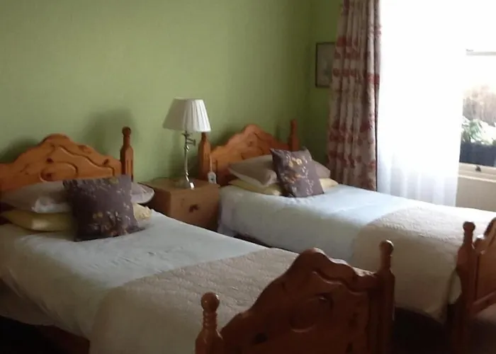 The Old Cable Historic House & Seafood Restaurant